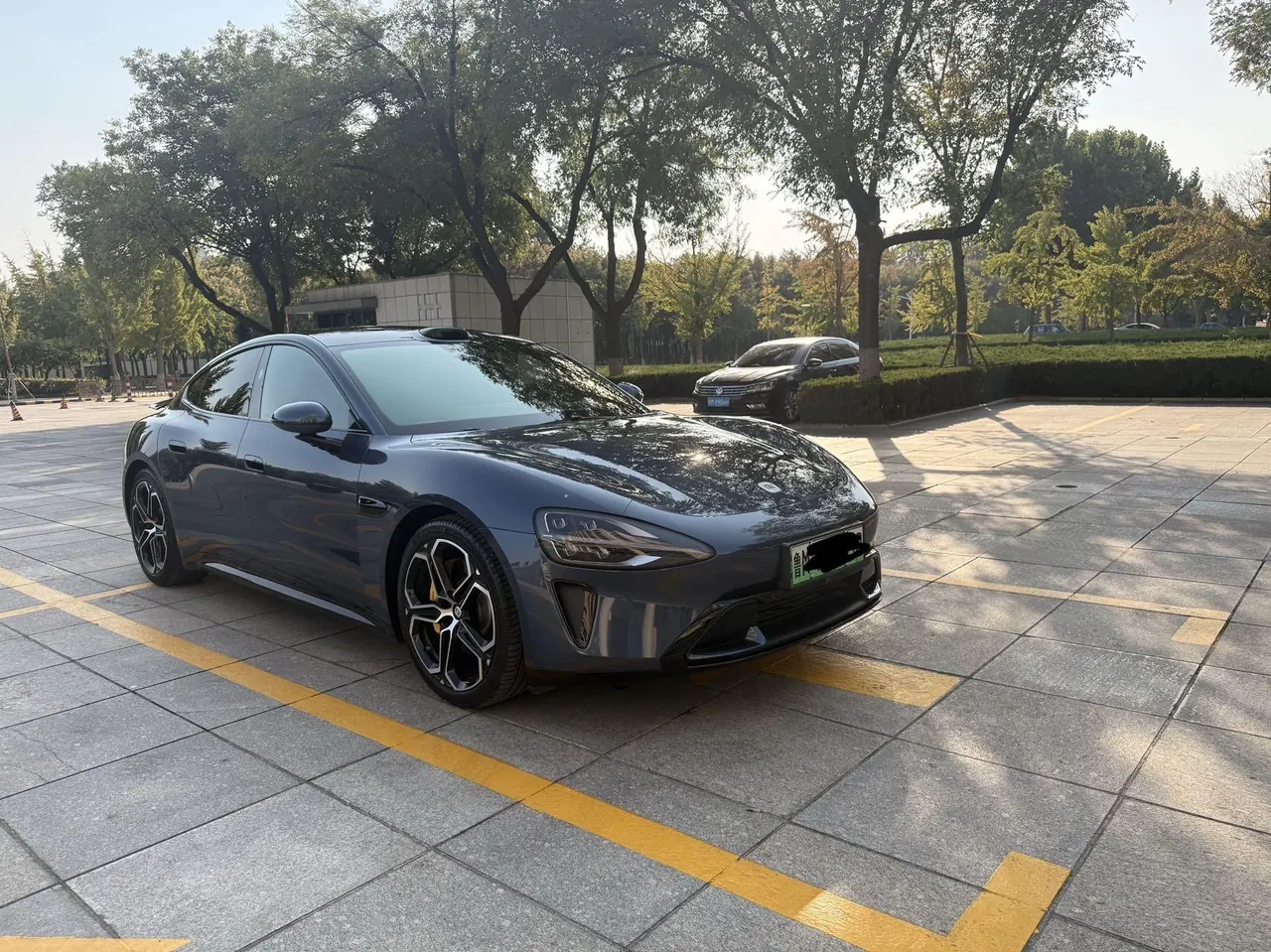 MI 2024 SU 7 750km Four-wheel Drive Max Founding Edition Automatic Gear 3