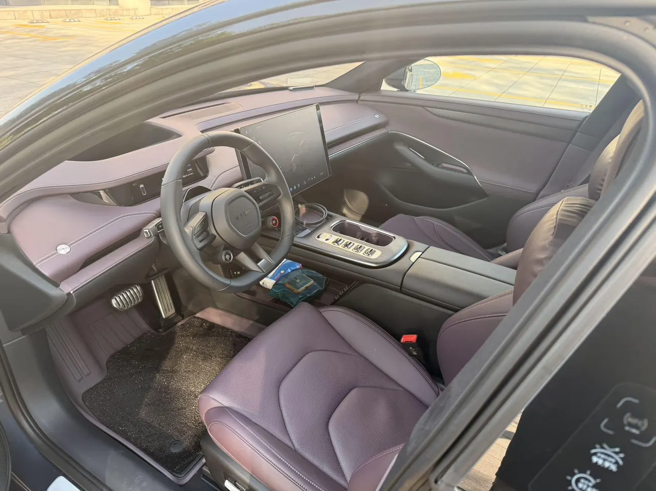 MI 2024 SU 7 750km Four-wheel Drive Max Founding Edition Automatic Gear 7