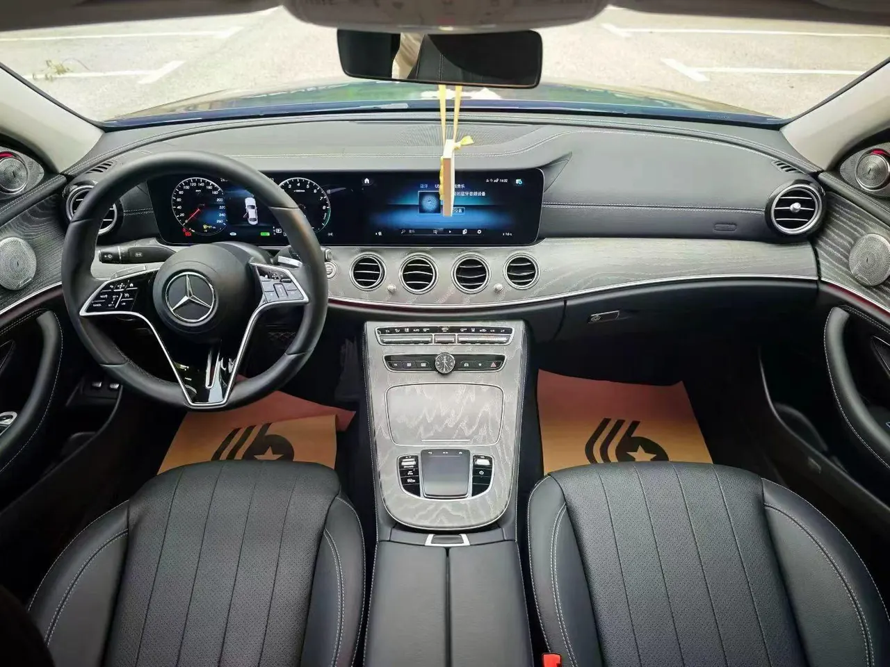 Mercedes Benz Class E New Energy 2021 E 350 e L 2.0T Automatic Gear 3