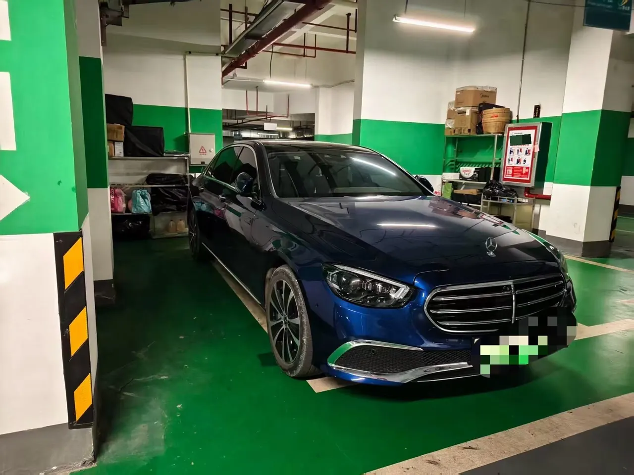 Mercedes Benz Class E New Energy 2021 E 350 e L 2.0T Automatic Gear 4
