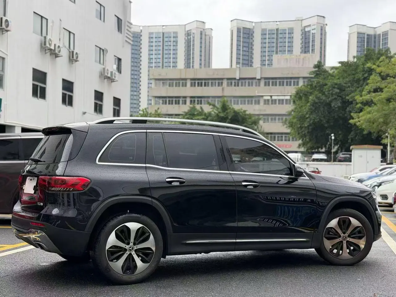 Mercedes Benz 2023 GLB 220 2.0T Fashion Automatic 2