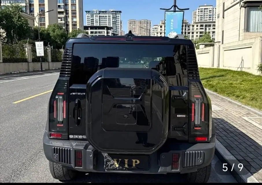 Jetour 2024 Traveler 2.0T Four-wheel Drive Through PRO Entertainment Edition Automatic Gear 5