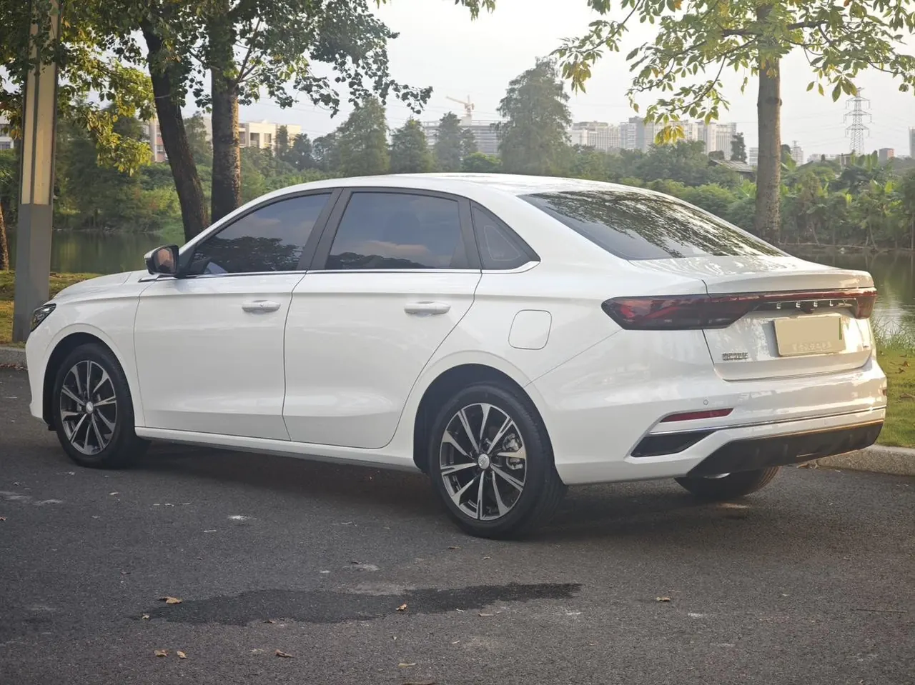 Geely 2026 Emgrand-Sanxiang 1.5 Stepless 4 million Commemorative Excellent Automatic Transmission 8
