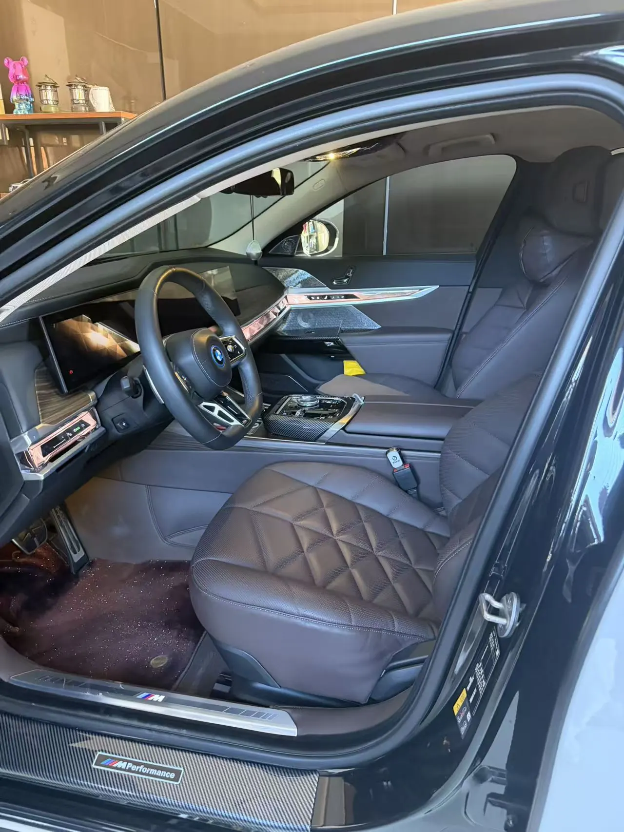 BMW i7 (Imported) 2023 i7 eDrive50L Leading M Sports Suit Automatic Gear 5