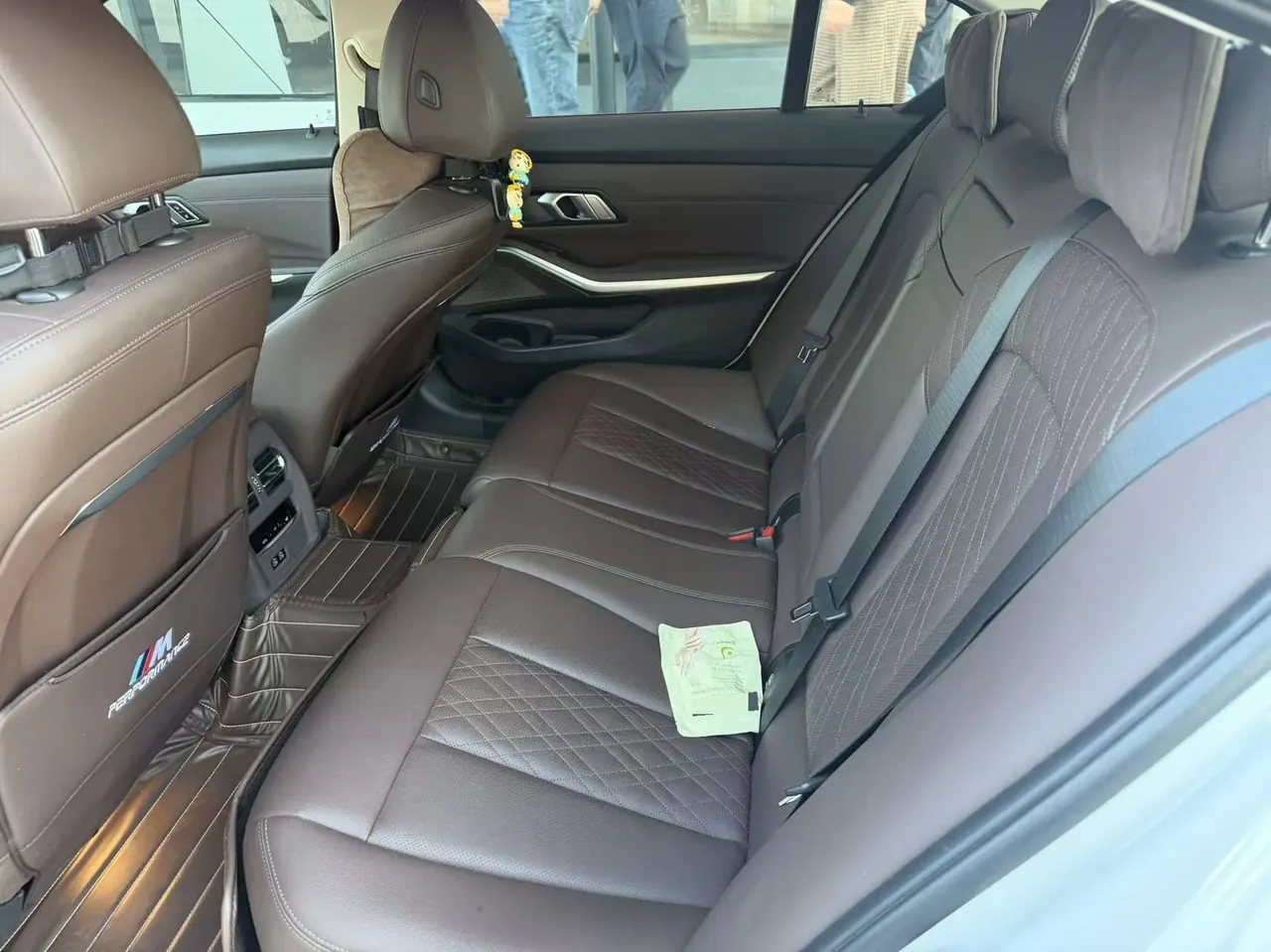 BMW 2024 i3 eDrive 40 L obsidian night suit automatic gear 6