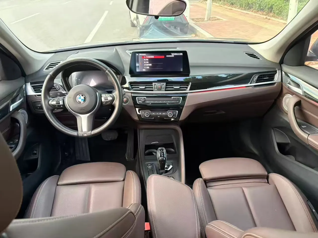 BMW 2021 X1 sDrive25Li 2.0T Leading Automatic Gear 2
