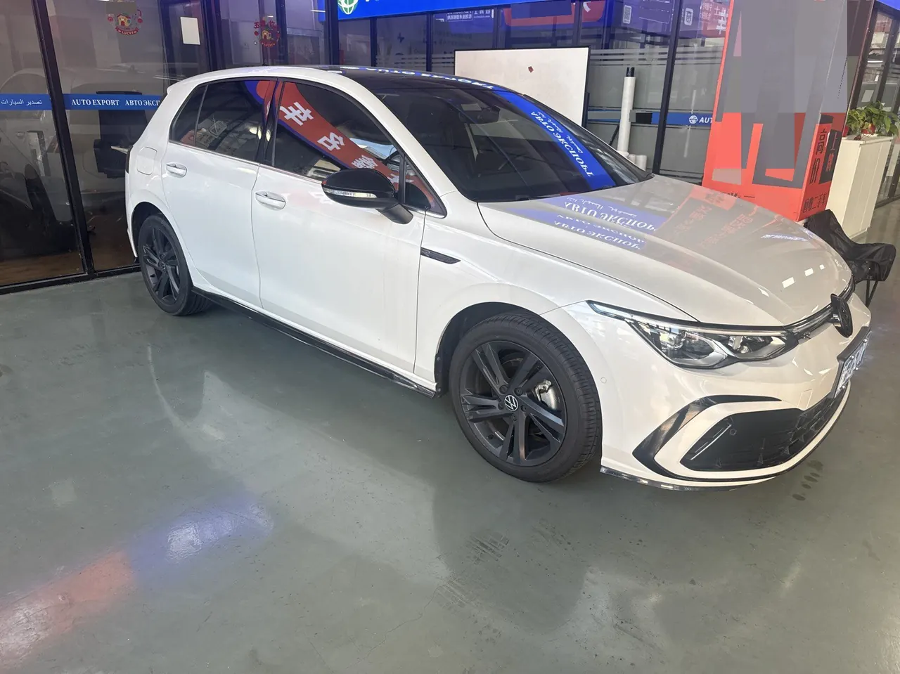 Volkswagen 2023 Golf 8 R-Line 1.4TSI 280TSI Lite Automatic 2