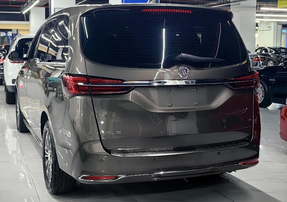Buick 2023 GL8 Land Business Class 48V 2.0T 652T Luxury Automatic Gear 5