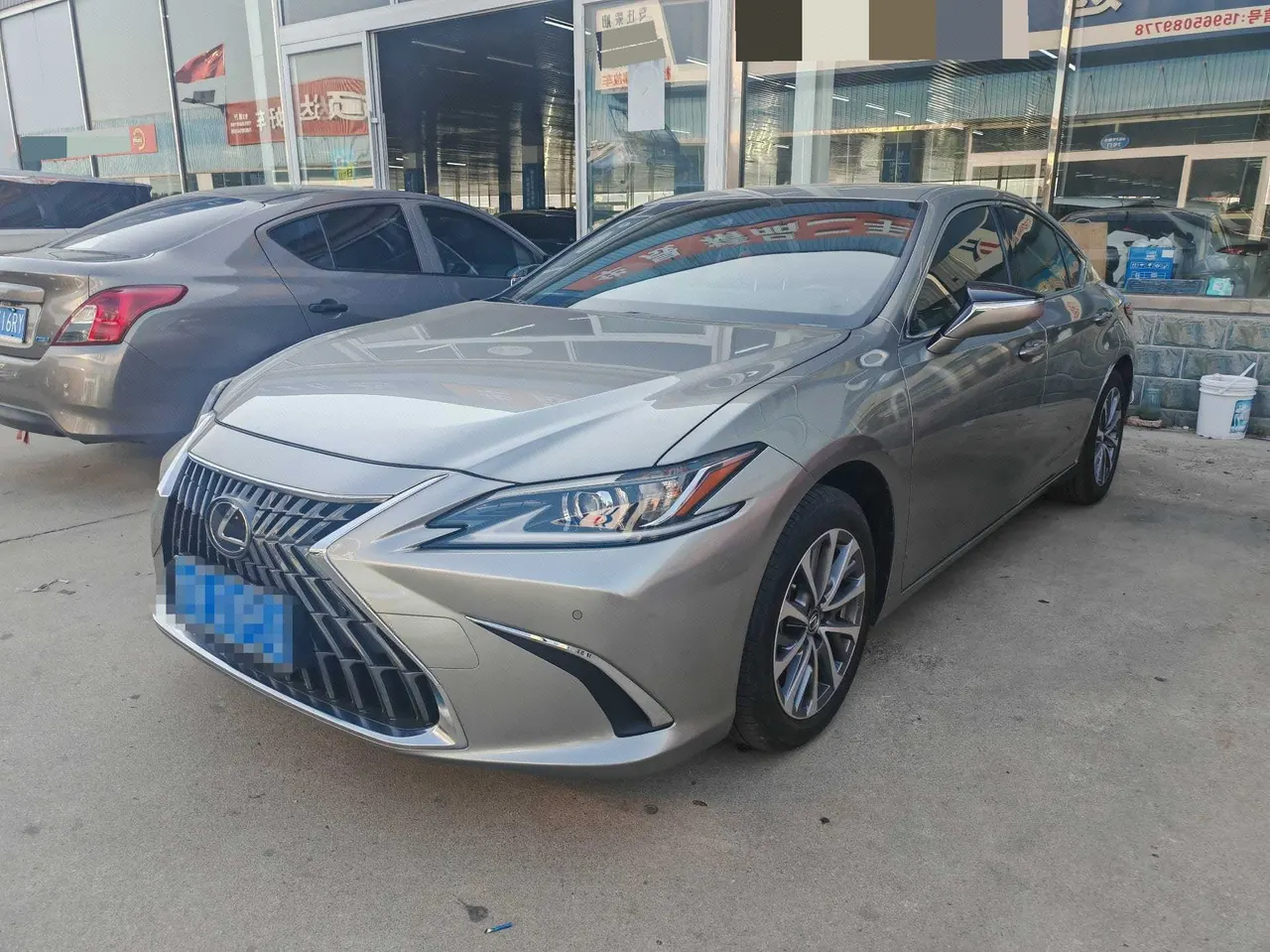 Open image lightbox: Lexus ES (Imported) 2024 ES200 2.0 Stepless Edition Automatic Gear