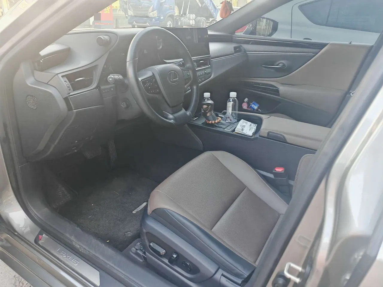 Lexus ES (Imported) 2024 ES200 2.0 Stepless Edition Automatic Gear 3