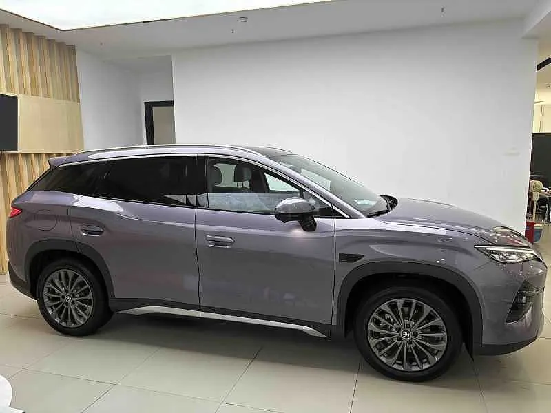 BYD 2026 Song Ultra EV 605KM Exceed automatic gear 4