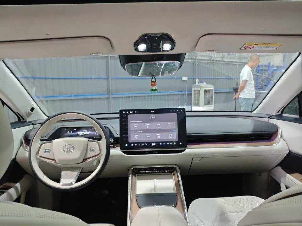 Toyota 2026 Platinum Intelligence 7 600 Pro Automatic Gear 7