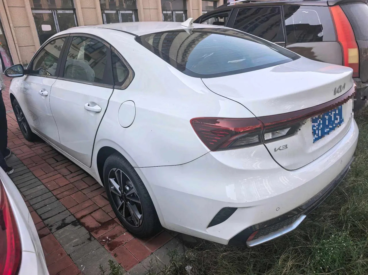 Kia 2024 K3 1.5 Stepless Comfort Premium Edition Automatic Gear 9