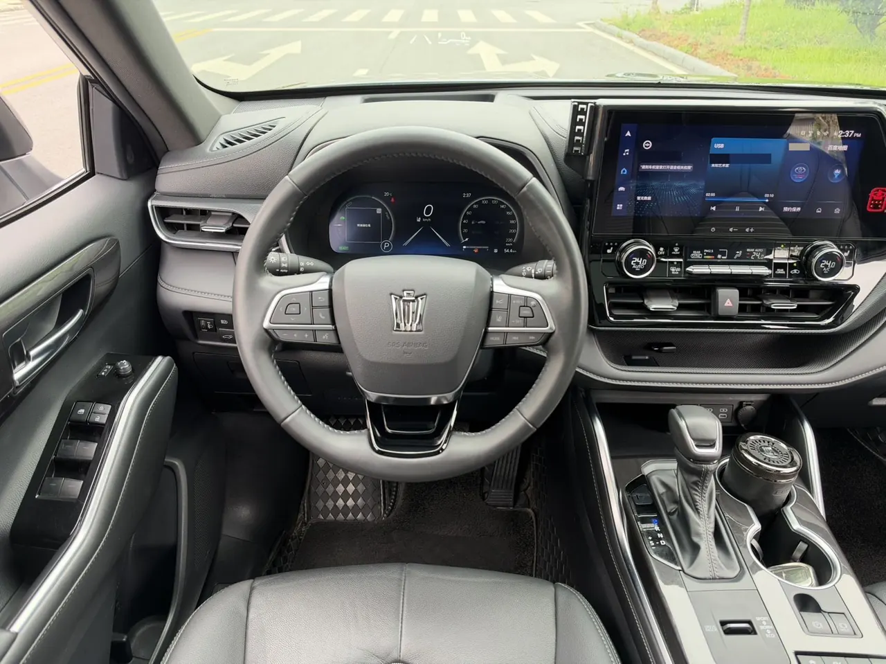 Toyota 2024 Crown Land Release HEV 2.5 Stepless Four-wheel Drive Premium Edition Automatic Gear 12