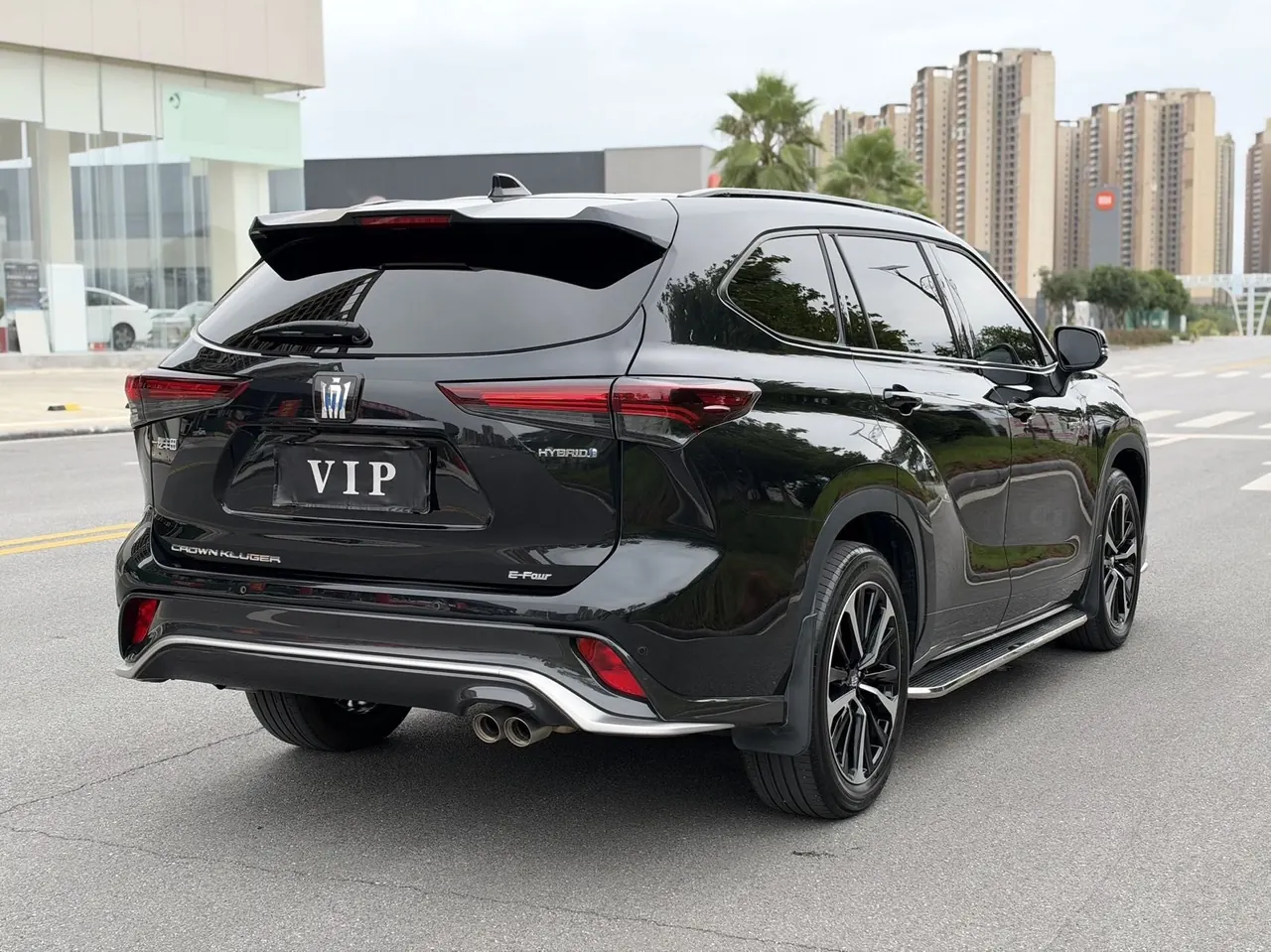 Toyota 2024 Crown Land Release HEV 2.5 Stepless Four-wheel Drive Premium Edition Automatic Gear 5