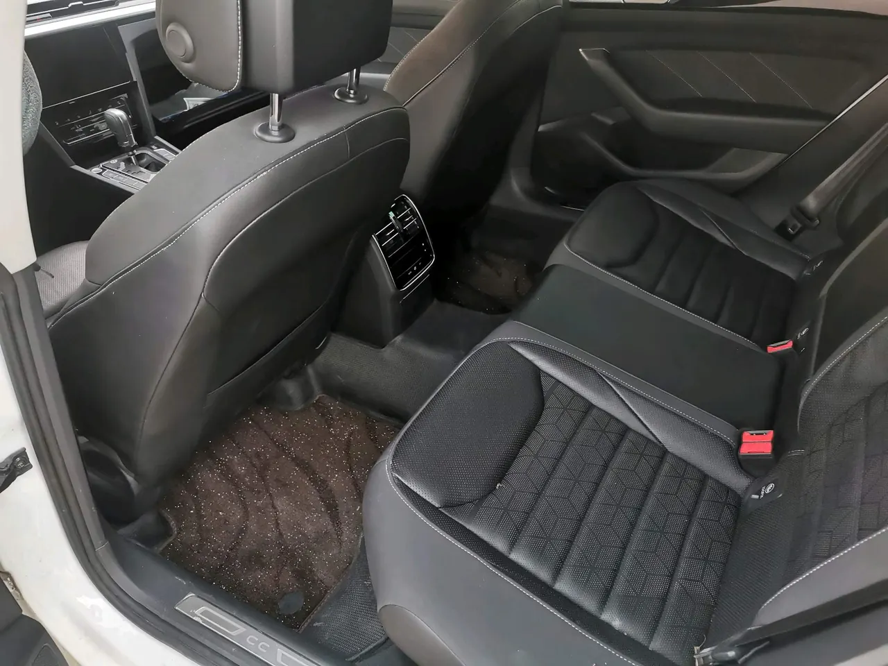 Volkswagen 2024 CC 2.0TSI 380TSI eye-catching automatic transmission 7