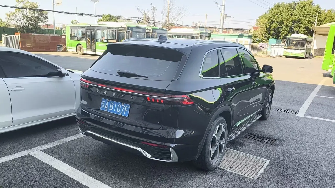Geely 2021 XingyueL (Monjaro) 2.0TD EVO two-wheel drive distinguished automatic transmission 9