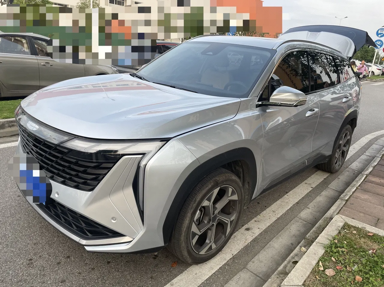 Open image lightbox: Geely 2024 Boyue L 1.5TD Premium Edition Automatic Gear