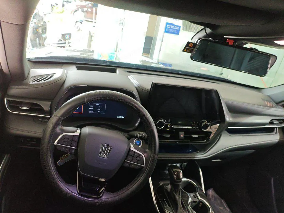 Toyota 2021 Crown Land Release 2.5 Stepless Four-wheel Drive Premium Edition Automatic Gear 4