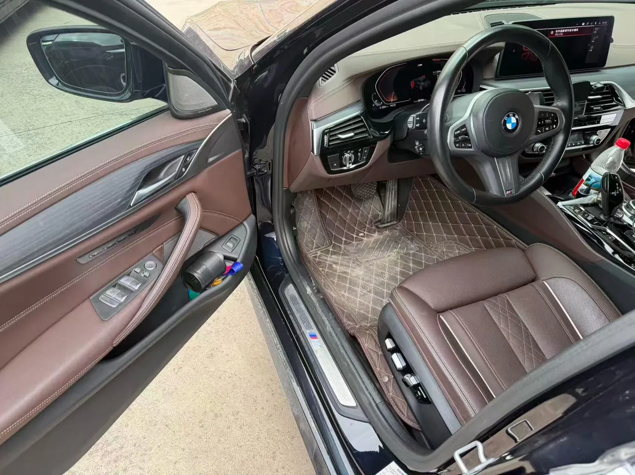 BMW 5 Series 2022 530Li 2.0T Exclusive M Sports Suit (Change 2) Automatic Gear 5