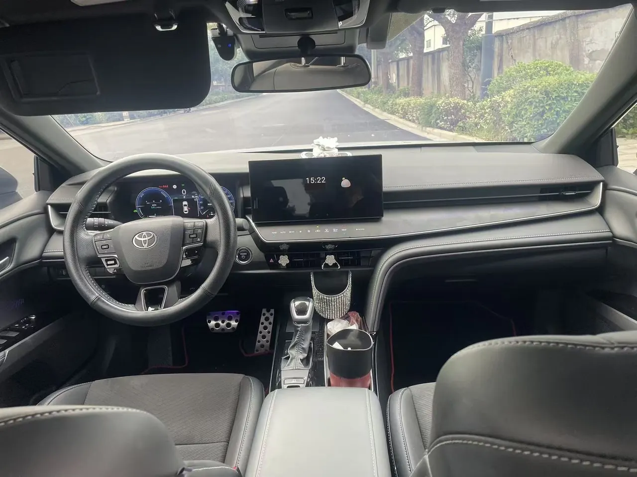 Toyota 2024 Camry Dual Engine 2.0HS Stepless Sports Edition Automatic Gear 9