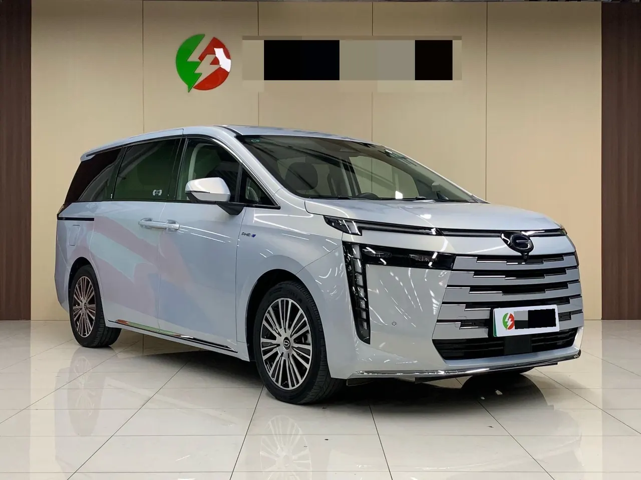 GAC Trumpchi 2024 E8 2.0 150km MAX Automatic Transmission 3