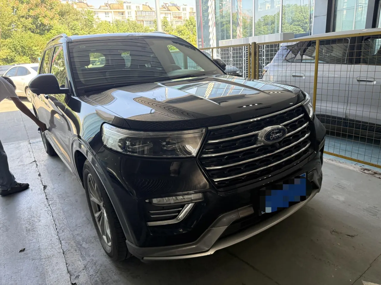 Ford 2020 Explorer 2.3T EcoBoost 14250.00g Drive Fashion Edition 6-seat Automatic Gear 3