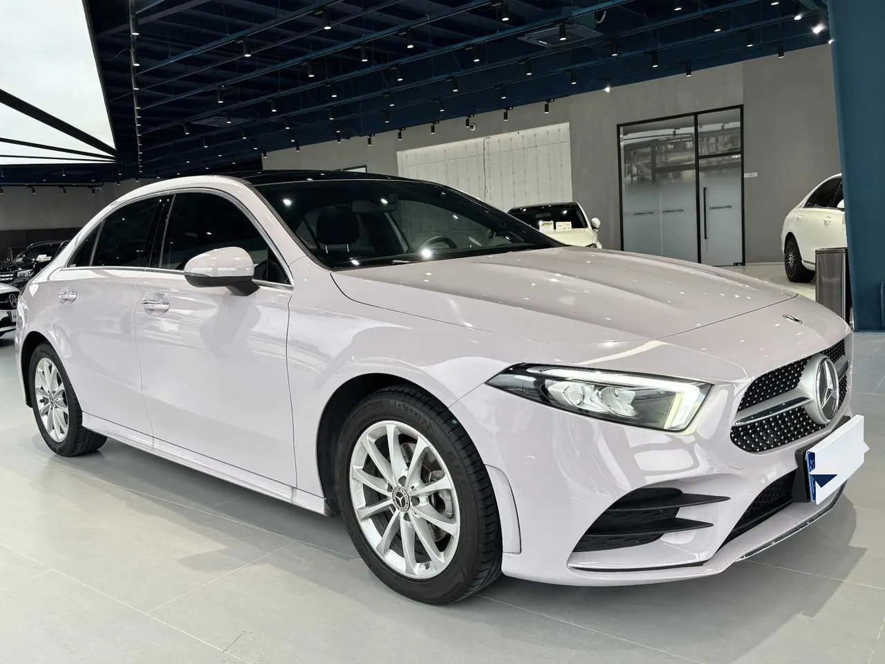 Mercedes Benz Class A 2022 A 200 L 1.3T Fashion Automatic Gear 3