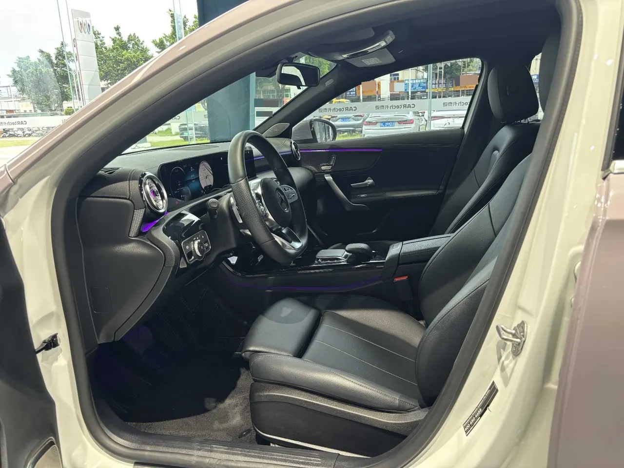 Mercedes Benz Class A 2022 A 200 L 1.3T Fashion Automatic Gear 5