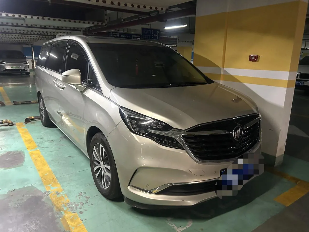 Buick 2022 GL8 ES Lu Zun 48V 2.0T 653T Exclusive Automatic Gear 2