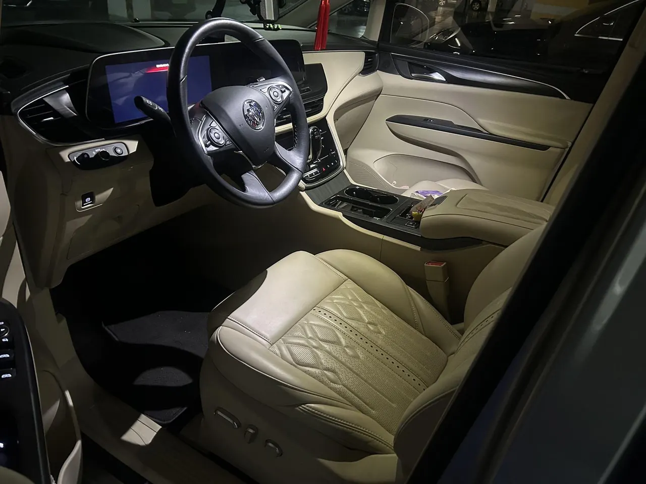 Buick 2022 GL8 ES Lu Zun 48V 2.0T 653T Exclusive Automatic Gear 3