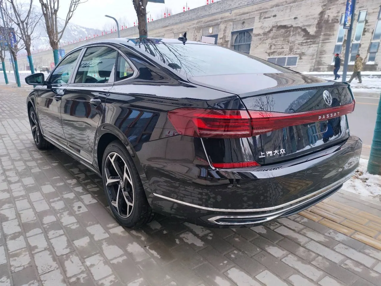 Volkswagen 2024 Passat 2.0TSI 330TSI Star Elite Edition Automatic Gear 6