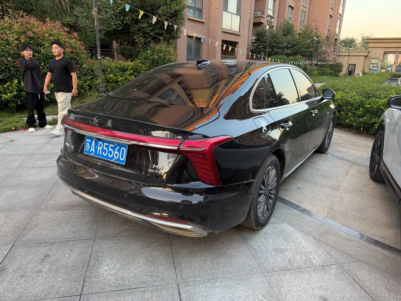 HongQi 2024 H5 1.5T Zhilian Flag Rhyme Edition Automatic Gear 5