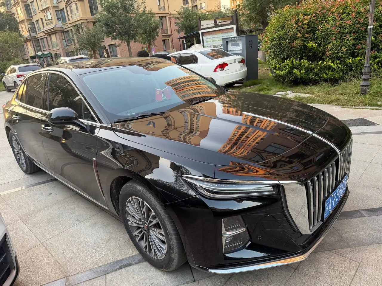 HongQi 2024 H5 1.5T Zhilian Flag Rhyme Edition Automatic Gear 8
