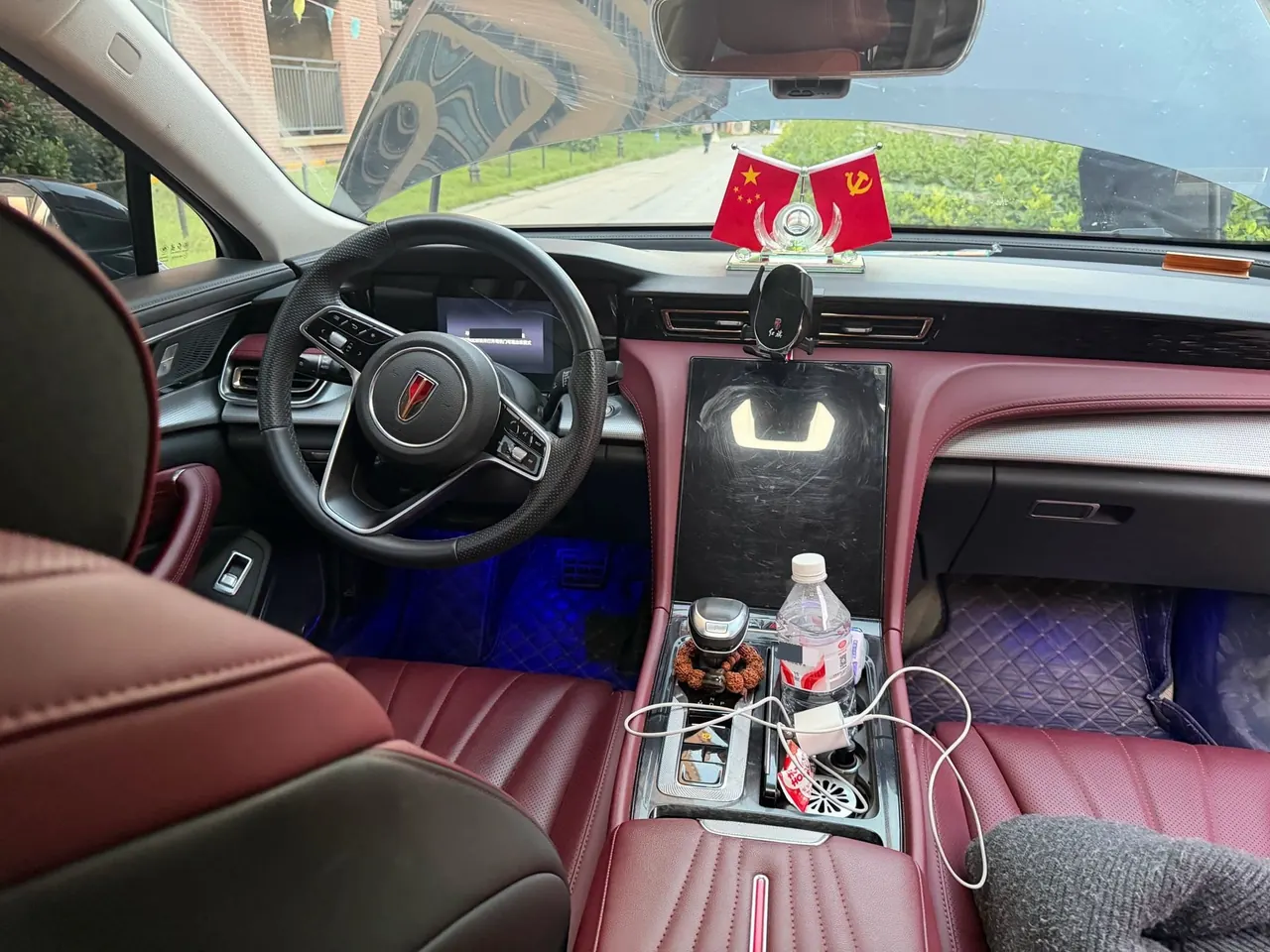 HongQi 2024 H5 1.5T Zhilian Flag Rhyme Edition Automatic Gear 9