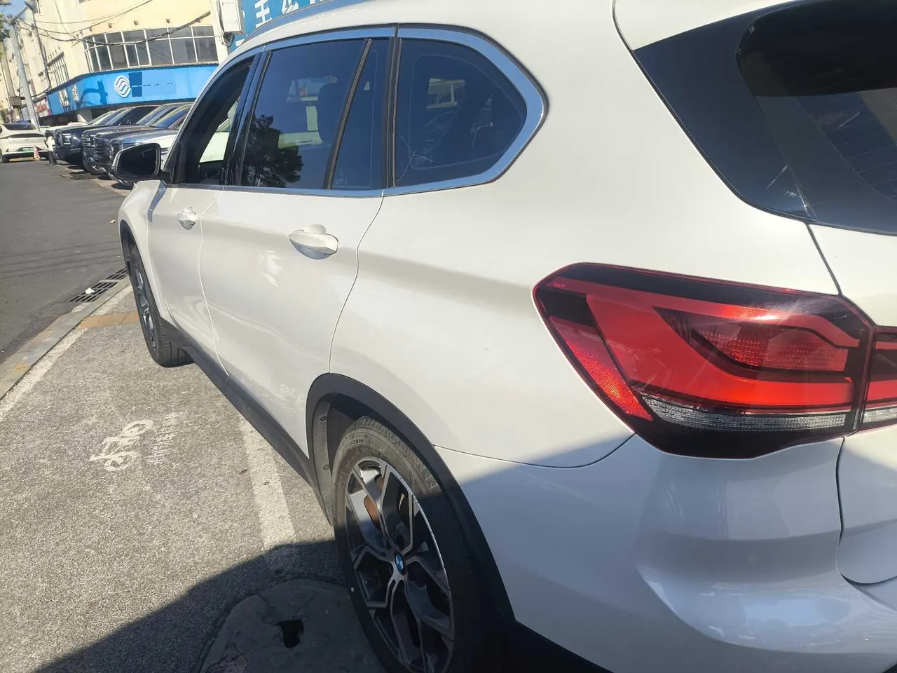 BMW 2022 X1 sDrive25Li 2.0T Leading Automatic Gear 5