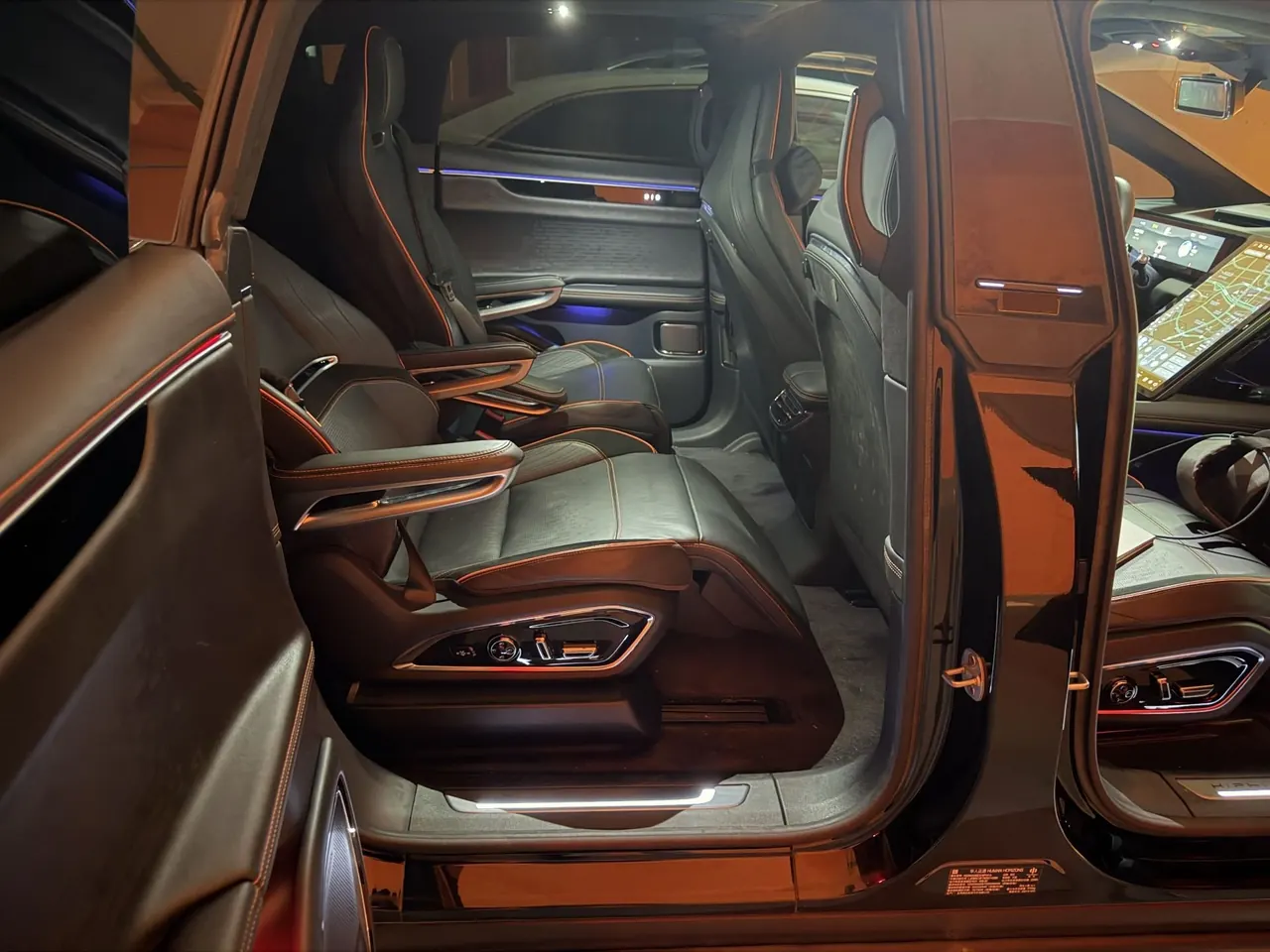 HiPhi 2021 HiPhi X Flagship 6-seat Automatic Gear 3