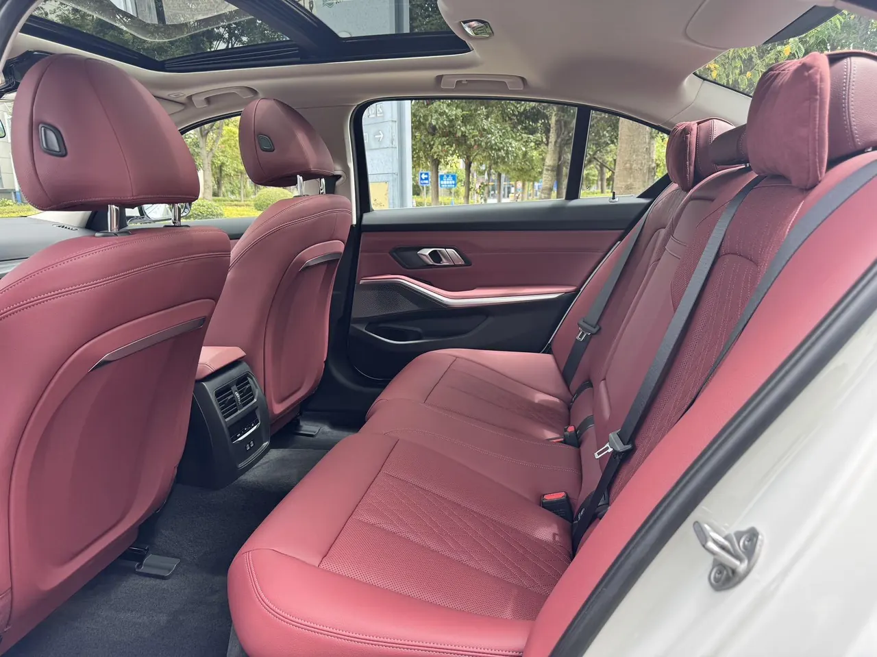 BMW 2026 i3 eDrive 35 L (modified) automatic gear 5
