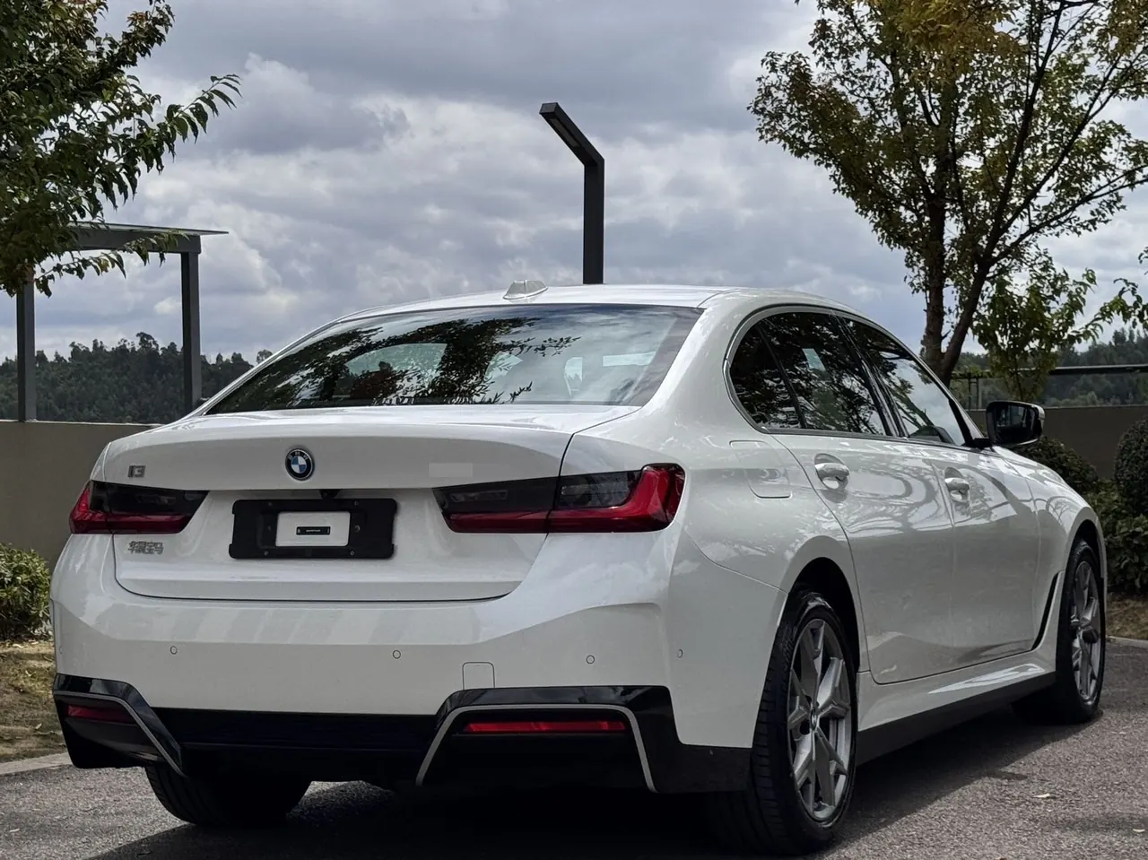 BMW 2026 i3 eDrive 35 L (modified) automatic gear 7