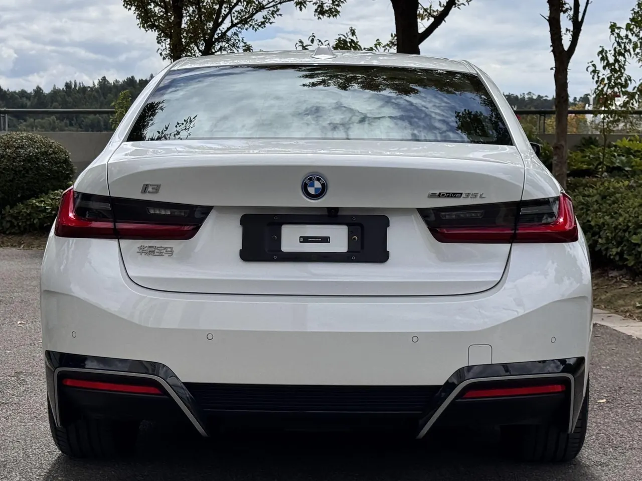 BMW 2026 i3 eDrive 35 L (modified) automatic gear 8