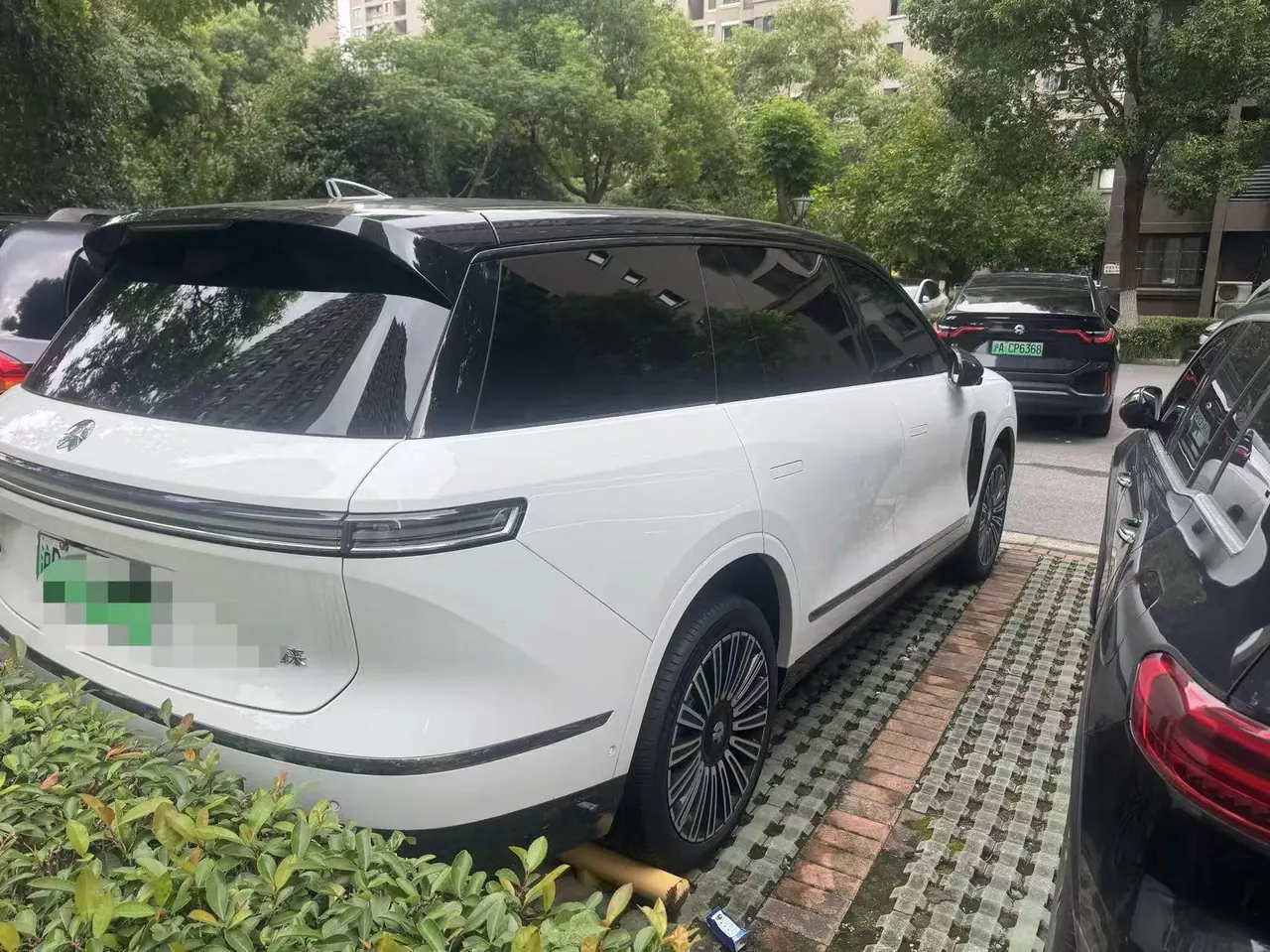 NIO 2026 ES8 6-seat executive deluxe automatic gear 4