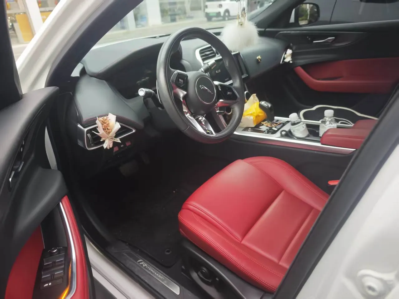 Jaguar 2021 XEL 2.0T 250PS R-DYNAMIC S Enterprising Sports Edition Automatic Gear 3