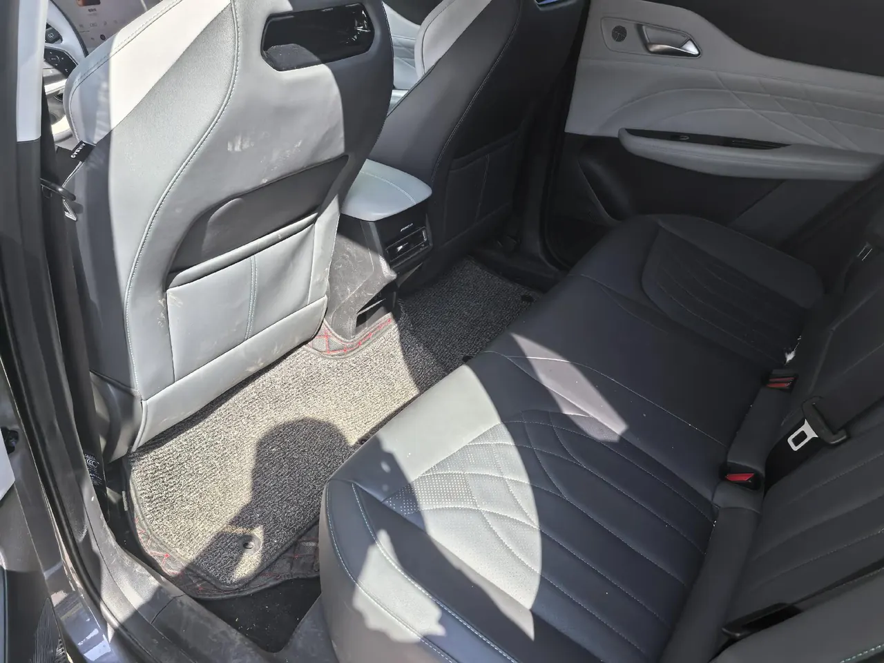 ChangAn 2025 UNI-Z Smart Electric iDD 1.5 Stepless 125km Smart New Blue Whale Super Automatic Gear 3