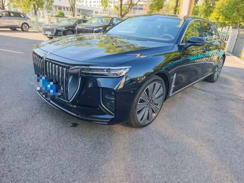 打开图片灯箱:HongQi 2025 H9 48V 2.0T Two-Drive Flag Chang Deluxe Business Edition 5-seat Automatic Gear