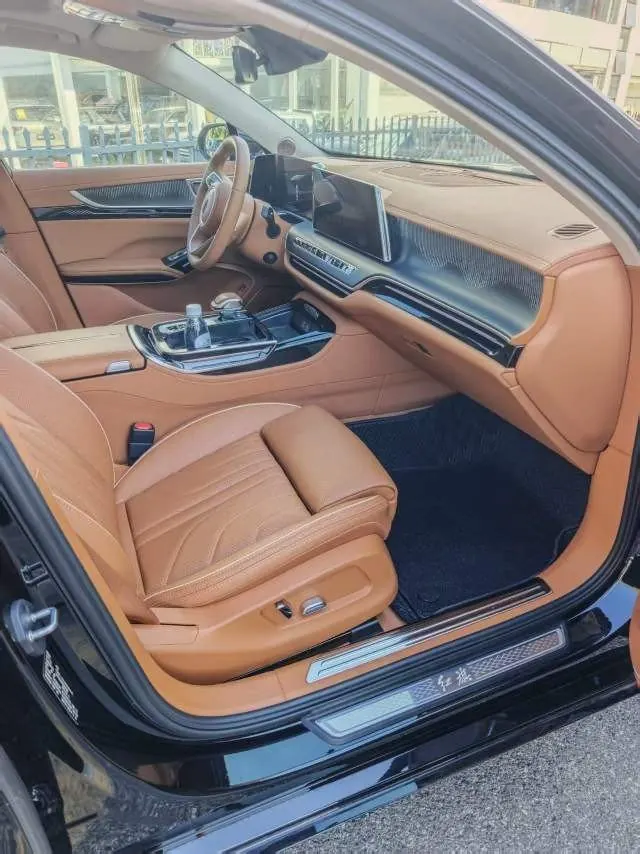 HongQi 2025 H9 48V 2.0T Two-Drive Flag Chang Deluxe Business Edition 5-seat Automatic Gear 3