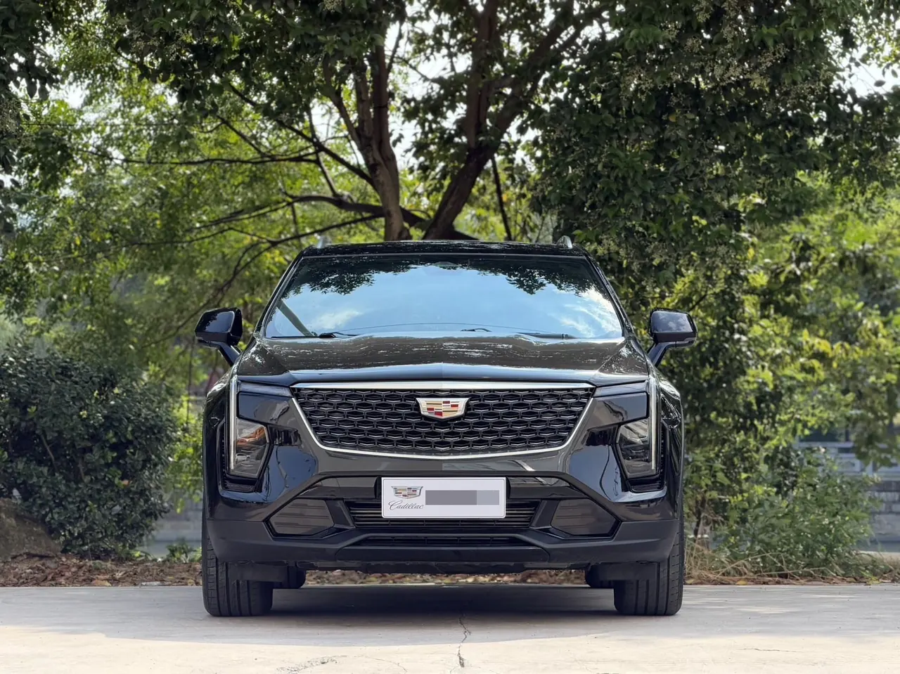 Cadillac 2024 XT4 48V 2.0T 28T Two-Drive Luxury Automatic Gear 2