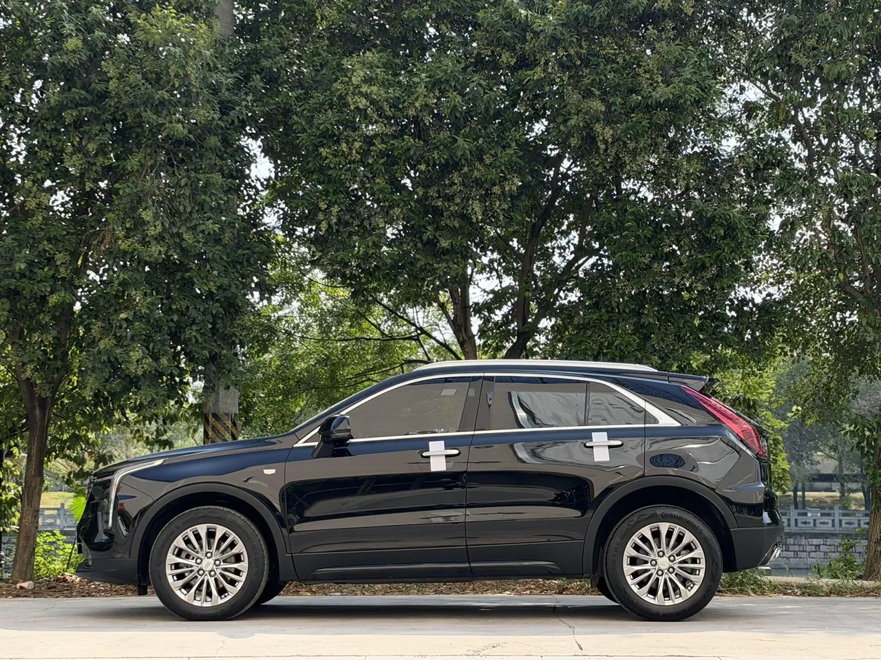 Cadillac 2024 XT4 48V 2.0T 28T Two-Drive Luxury Automatic Gear 6