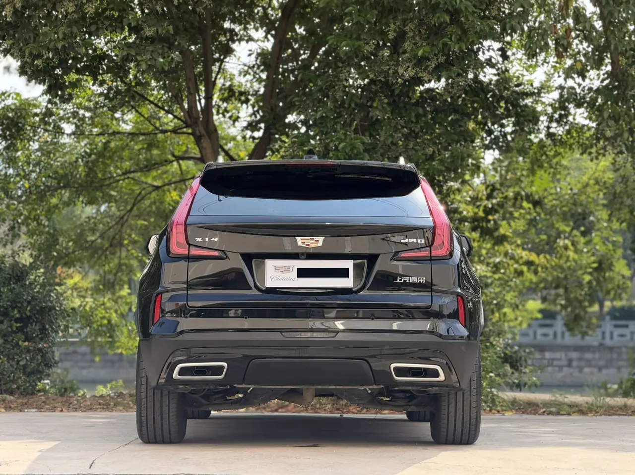 Cadillac 2024 XT4 48V 2.0T 28T Two-Drive Luxury Automatic Gear 8