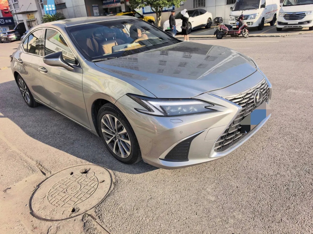 Lexus ES (Imported) 2025 ES200 2.0 Stepless Edition Automatic Gear 2