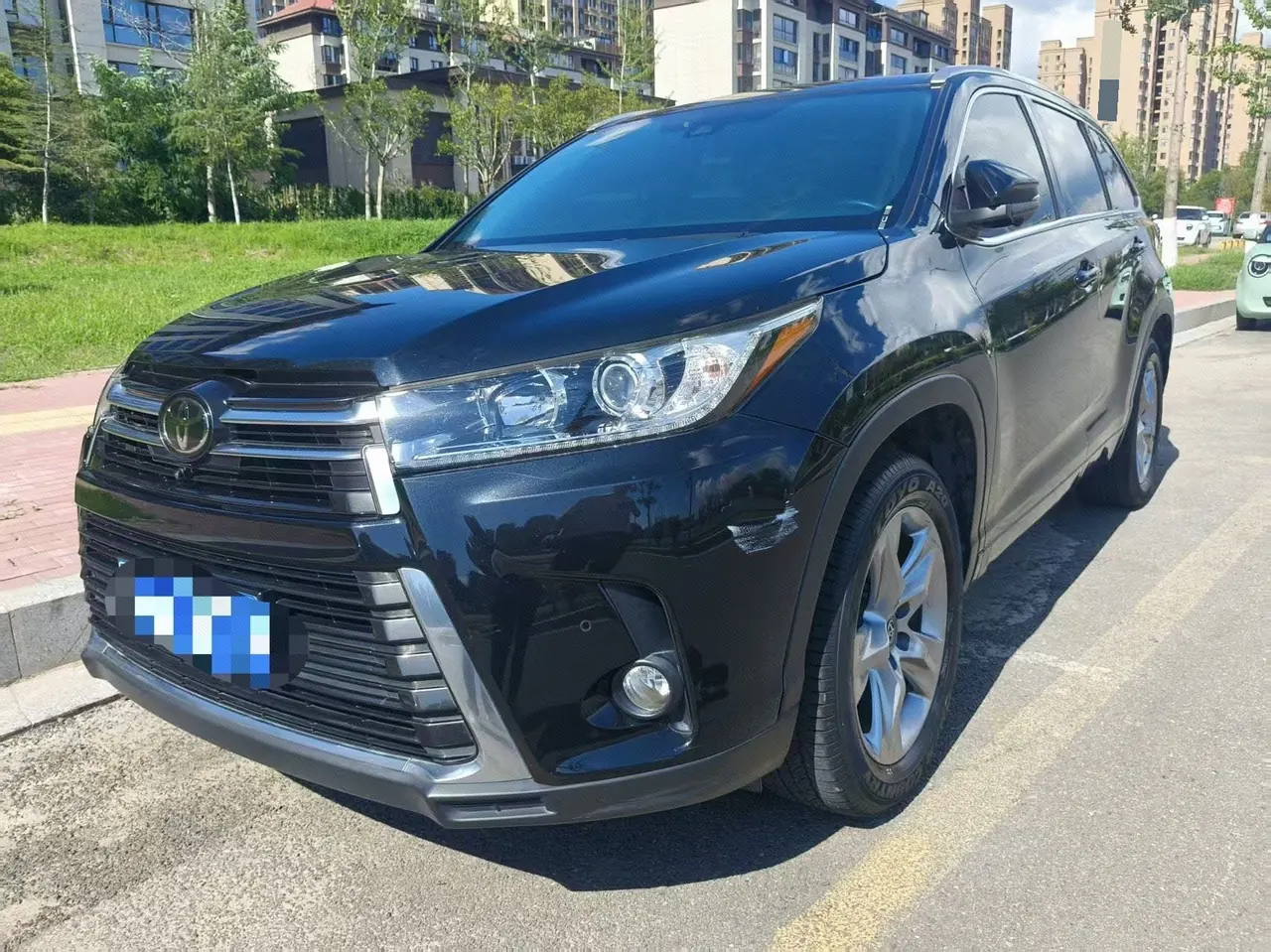Open image lightbox: Toyota 2021 Highlander 2.0T 4-wheel drive deluxe 7-seat automatic gear